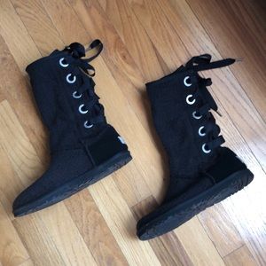Super cute lace up black Ugg boots